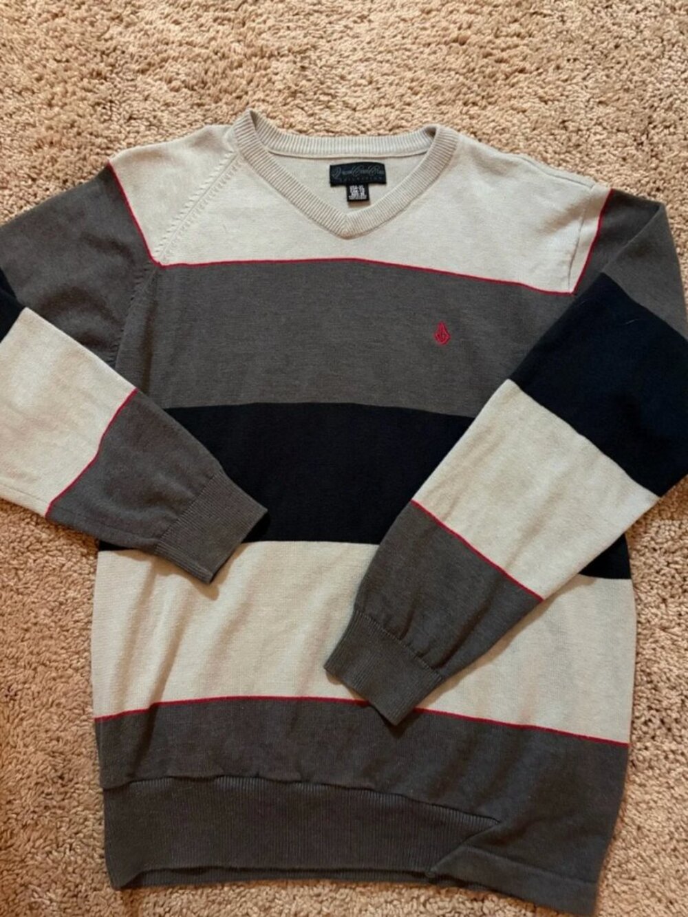 Volcom Boys XL Striped Thin V-Neck Sweater in Gray, Black with Red Accents (286)